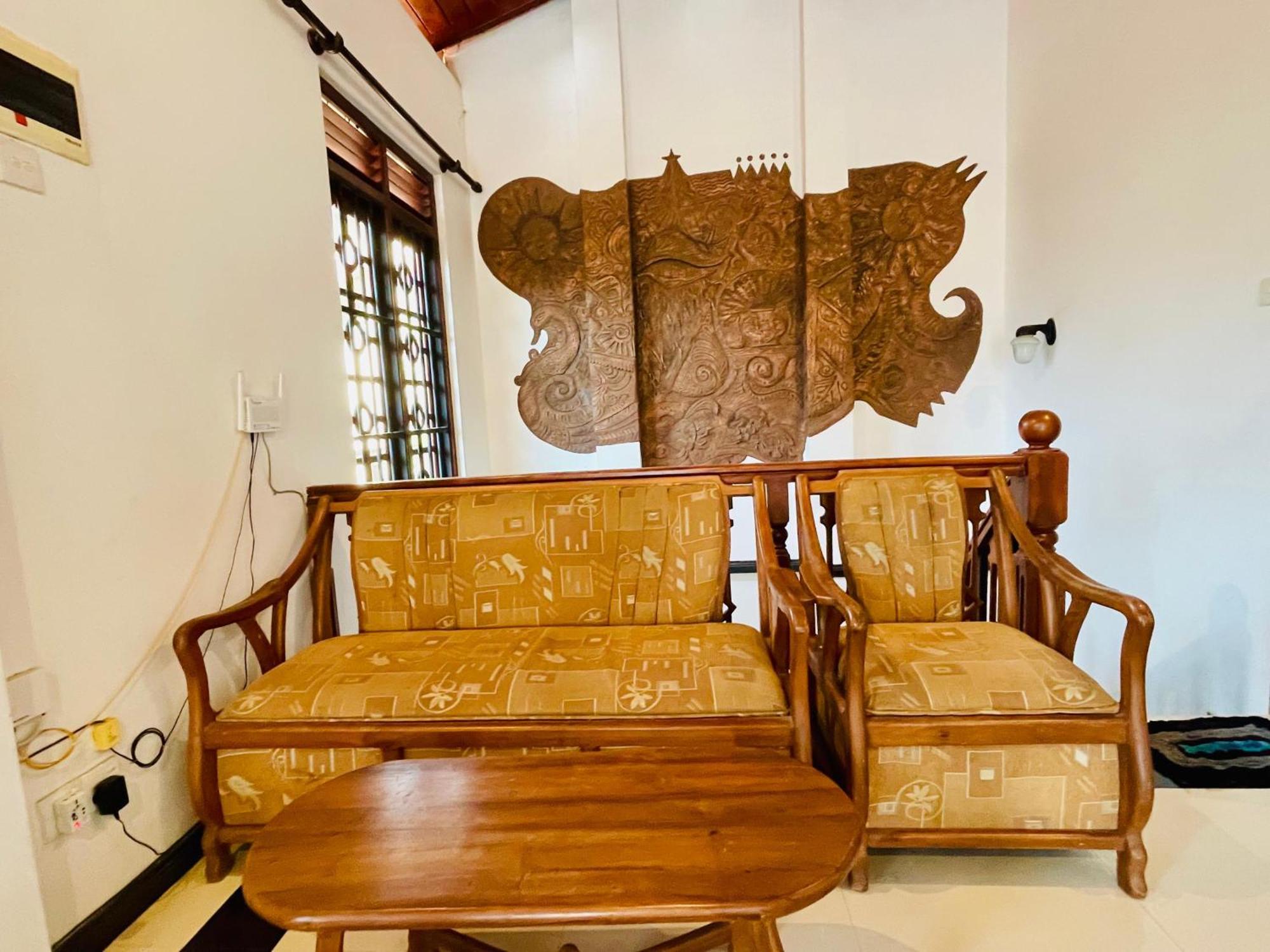 Warusha Villa *