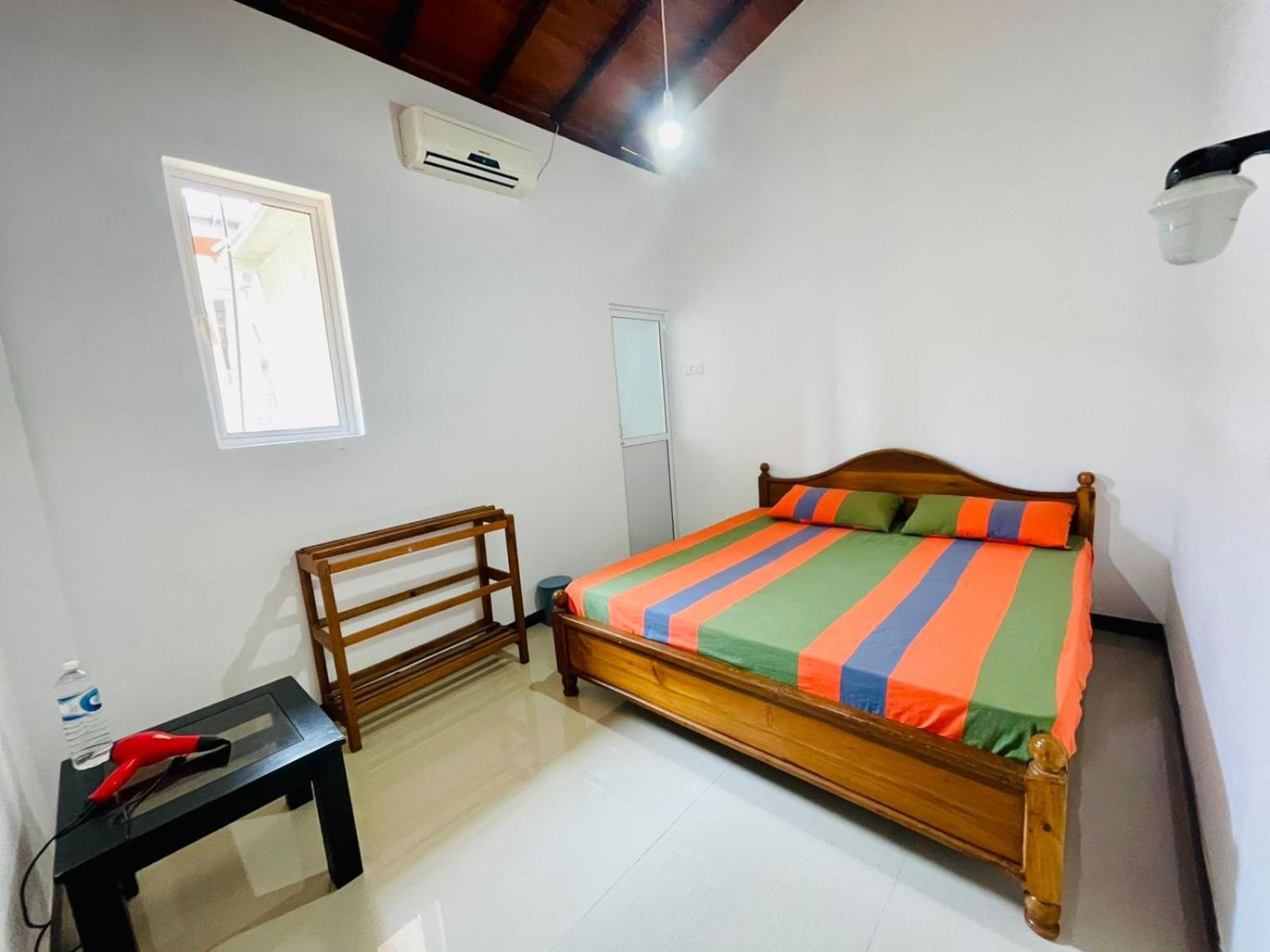 Villa Warusha Hikkaduwa
